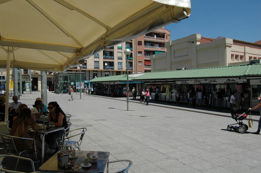 Bcn4Days Apartments L'Hospitalet de Llobregat Eksteriør bilde